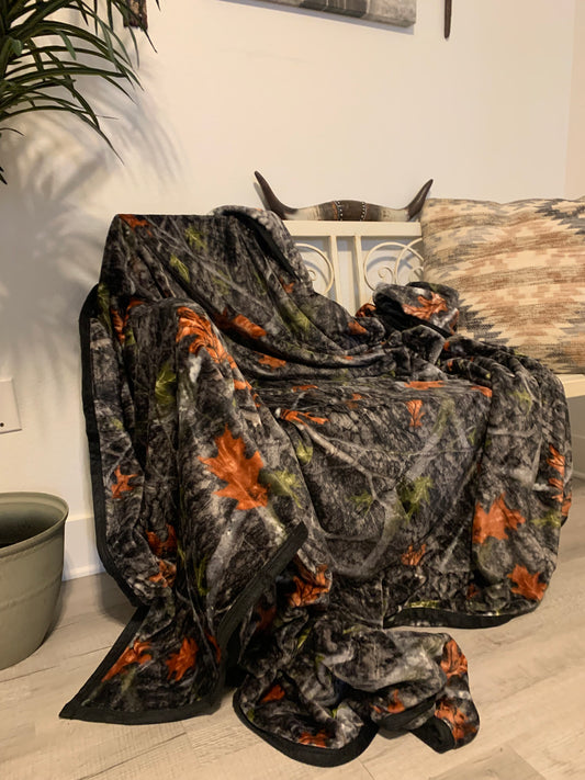 "BIG TEX CAMO"  King Oversized Super Soft 82"x90" Blanket